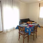 Апартаменти Albanella - *